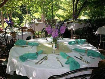 High Meadows Vineyard Inn Scottsville 外观 照片